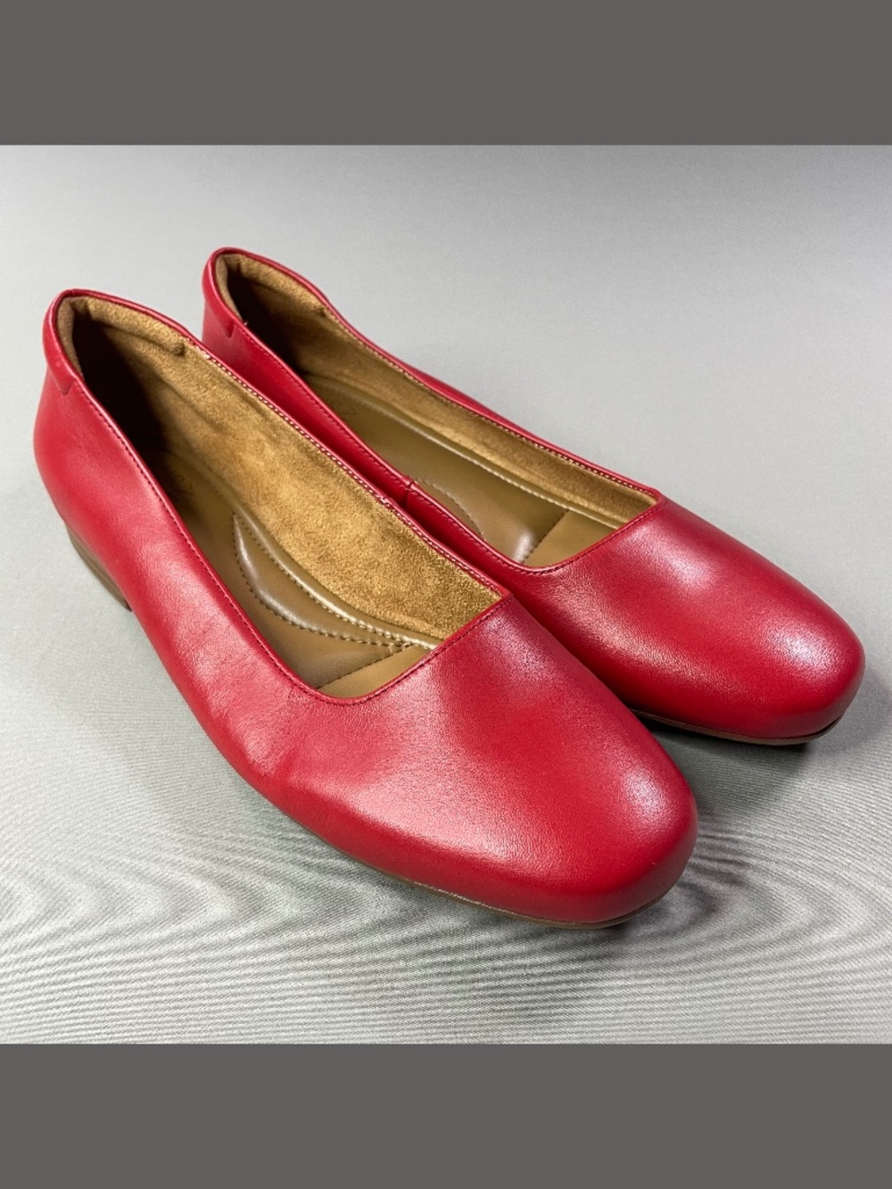 NEW Naturalizer Shoes Womens 9.5 red leather Kelly ballet flats business casual